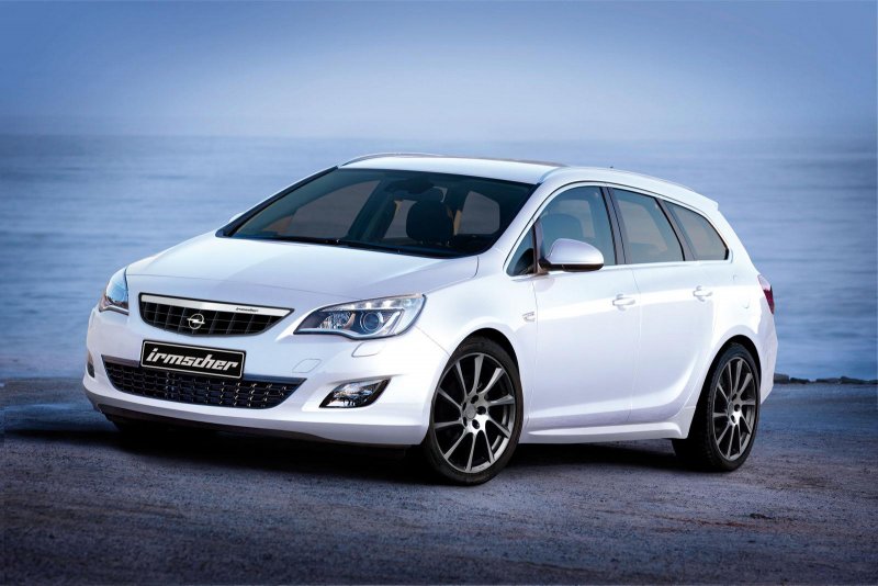 Универсал Opel Astra Sports Tourer