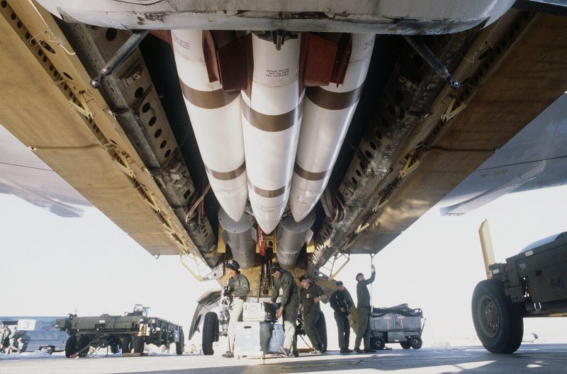Бомбовый отсек б-52