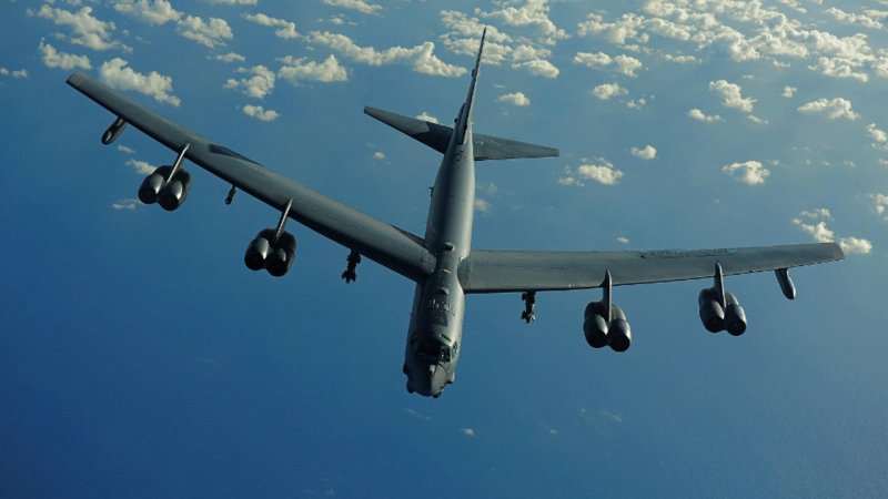 B 52 бомбардировщик