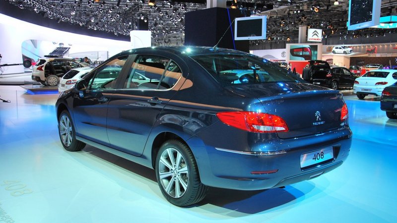 Peugeot 408 i