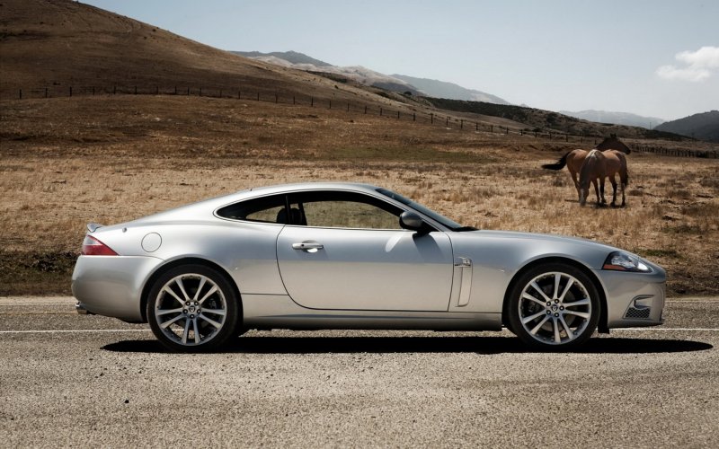 Ягуар машина XKR