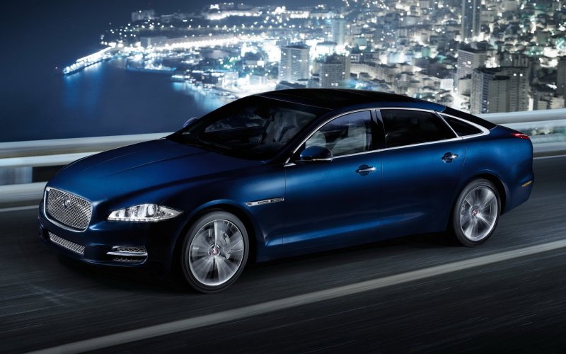 Ягуар XJ синий