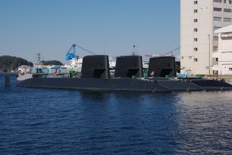 JMSDF Submarine SS-561