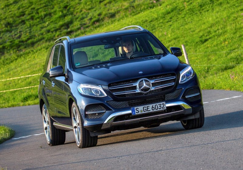 Мерседес GLE 2015 кроссовер