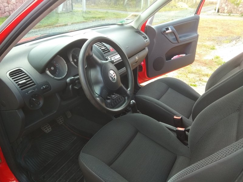 Volkswagen Polo 2000 салон