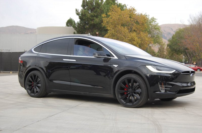Tesla model x Crossover