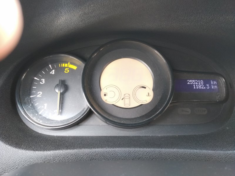 Renault Megane 3 приборная панель