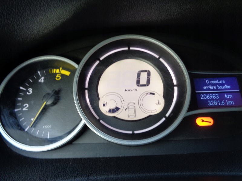 Renault Megane 3 приборная панель
