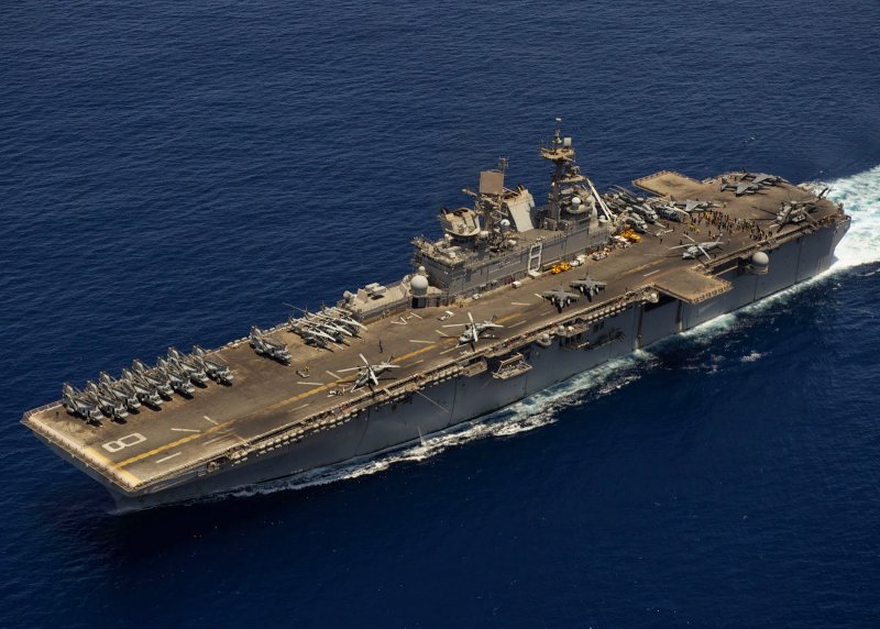 Izumo вертолетоносец