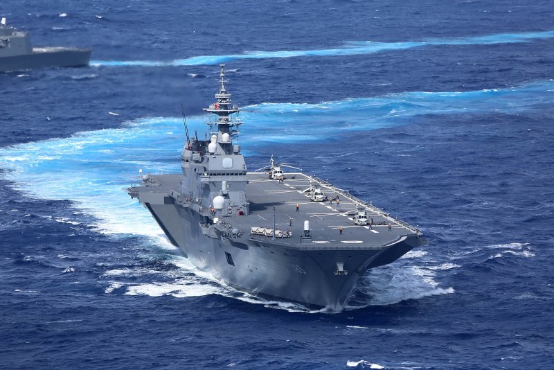 Izumo вертолетоносец