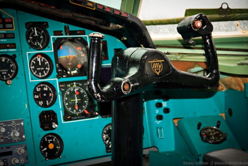 Штурвал самолета ту-154