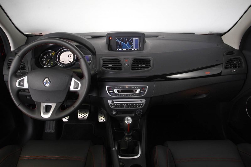 Renault Fluence 2020 салон