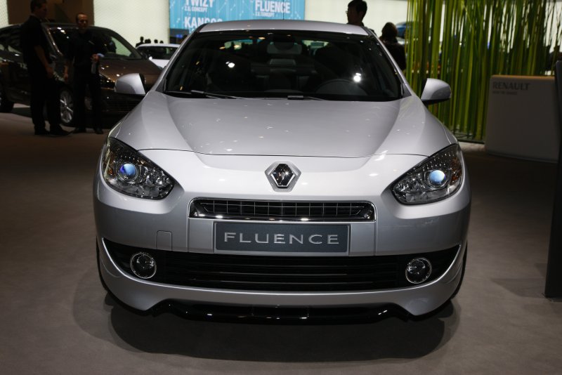 Рено Renault 2011