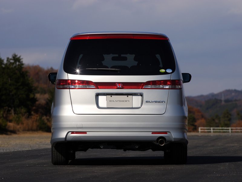 Honda Elysion 2013