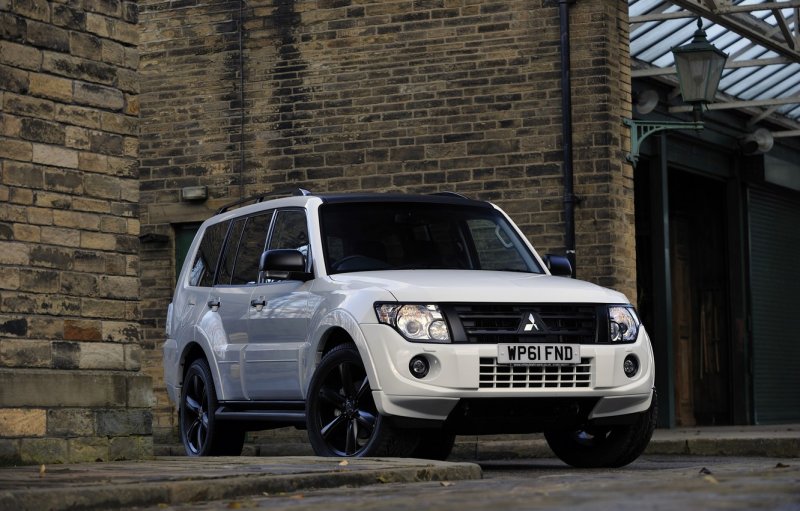 Mitsubishi Pajero 4