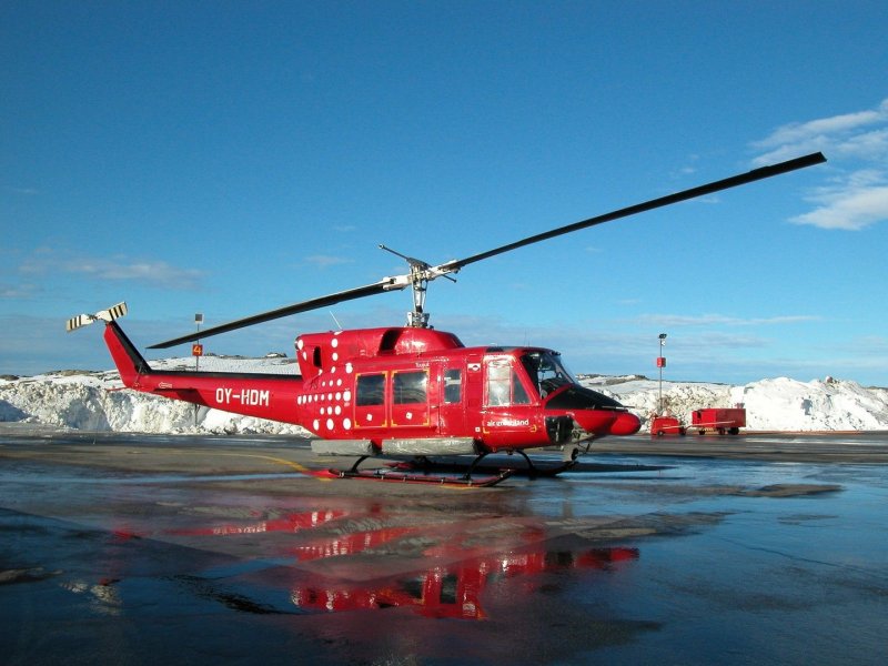 Bell 212 фото
