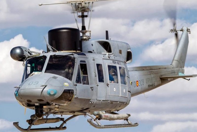 Sikorsky Bell-212 Helicopter