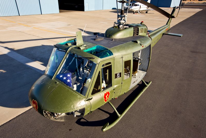 Bell 212 Helicopter
