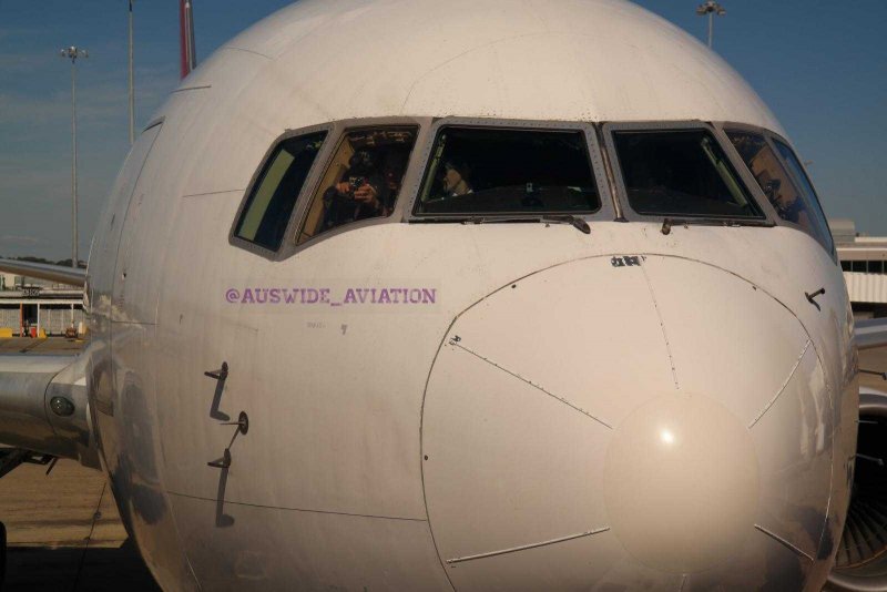 Рейс QF 27