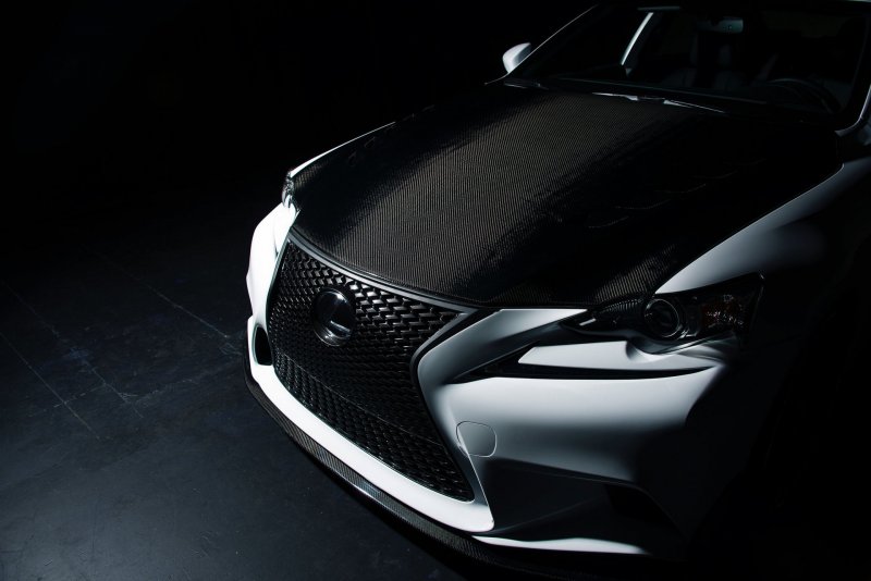 Lexus is 250 в темноте