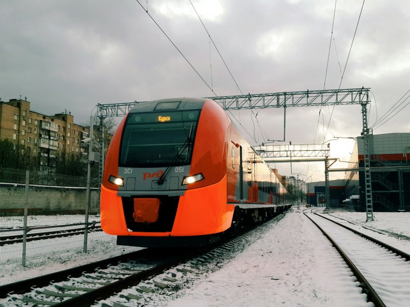 Поезд Ласточка Курск