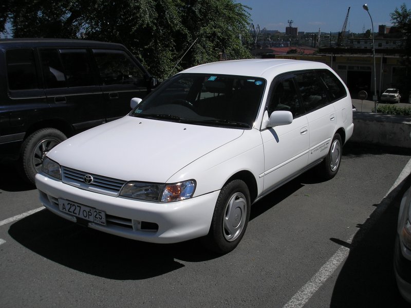 Тойота Corolla 1998