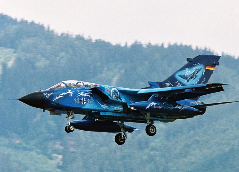 Самолёт Panavia Tornado gr4