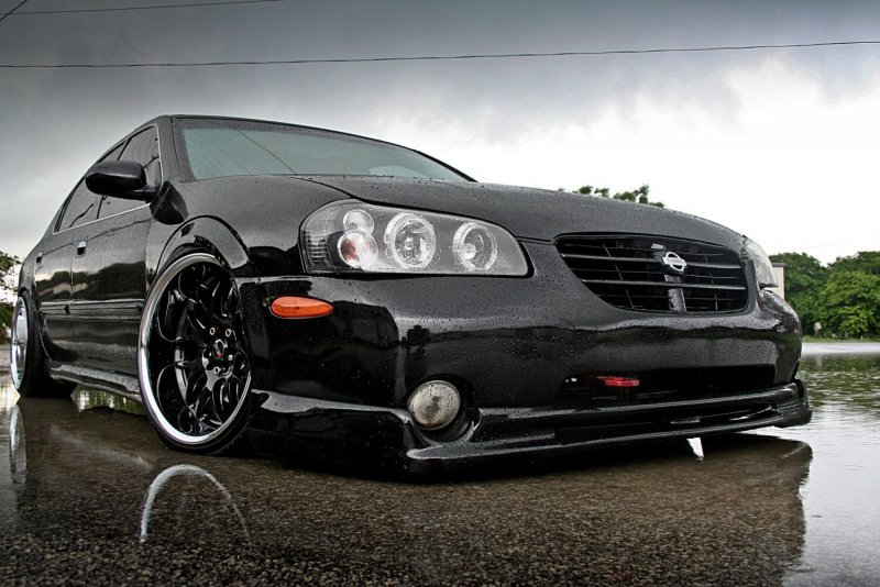 Nissan maxima a33 stance