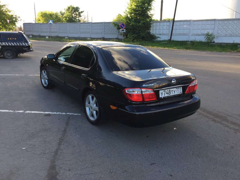 Nissan maxima a33 черная