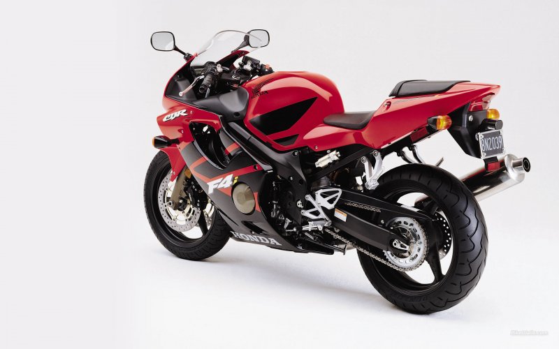 Мотоцикл Honda CBR 600 f4