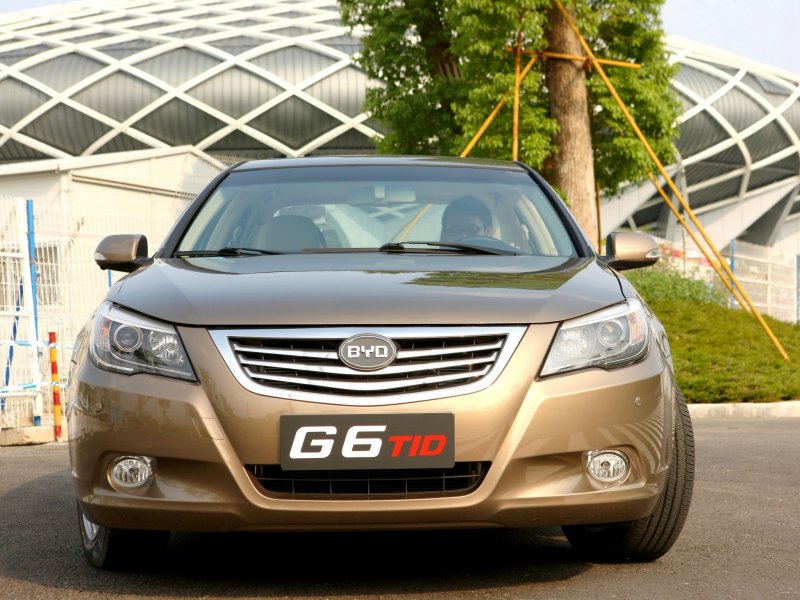 Китайская машина BYD