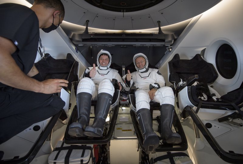 Корабль SPACEX Crew Dragon