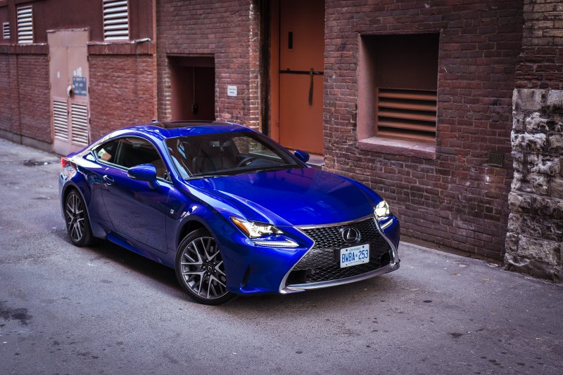 Lexus RC 500 синий