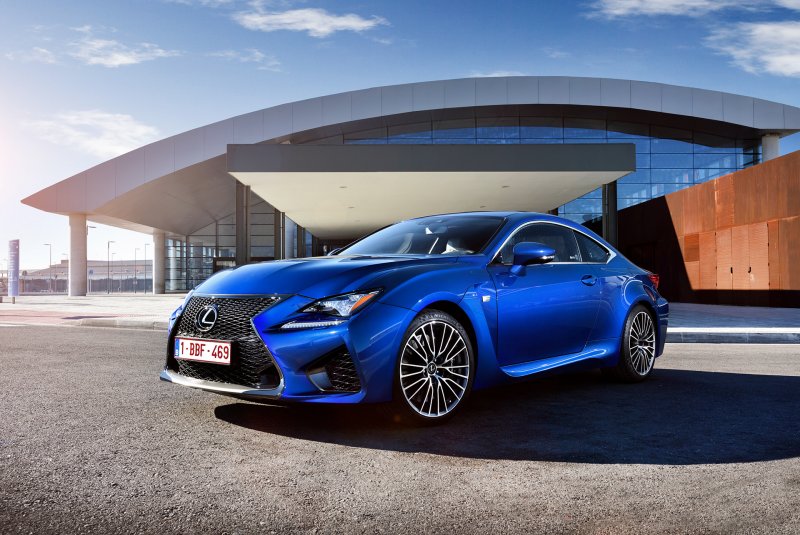 Lexus RC F синий