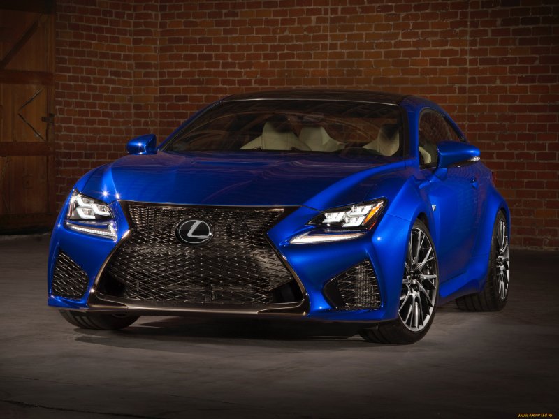 Lexus RC F синий