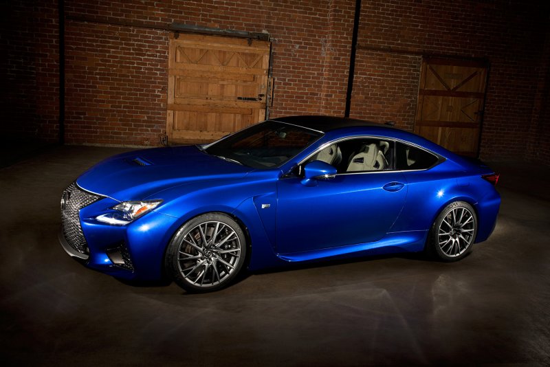 Лексус RC F