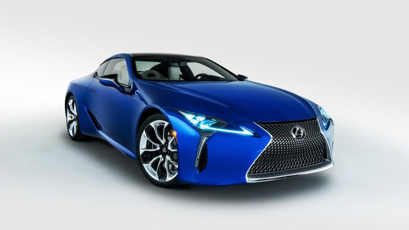 Lexus LC 500 синий