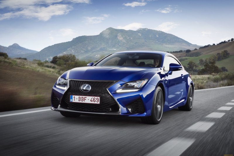 Lexus RC F синий