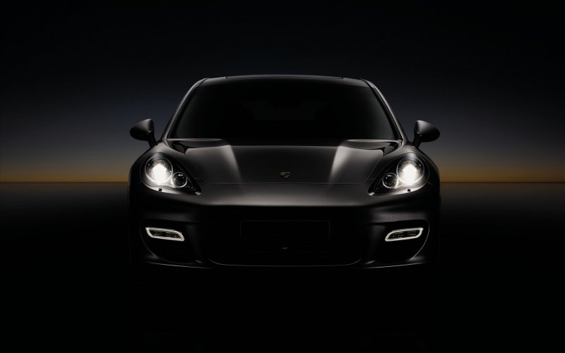Porsche Panamera 4