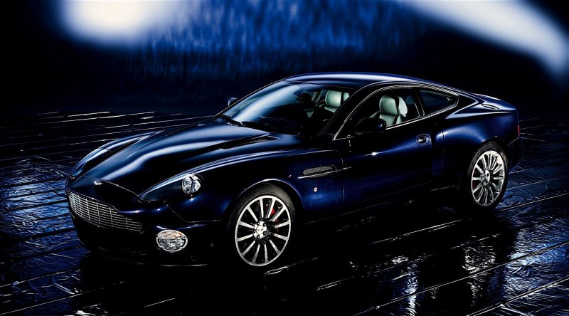 Aston Martin Vanquish s 2004