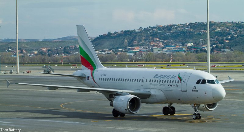 Bulgaria Air Embraer 190