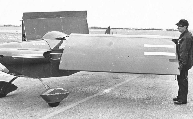 21 Октября 1966 года состоялся первый полет самолета як-40.