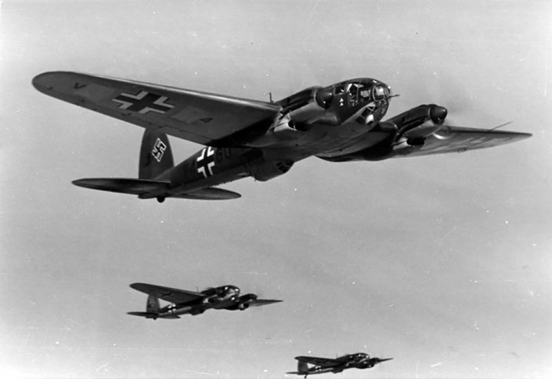 Немецкий бомбардировщик he-111