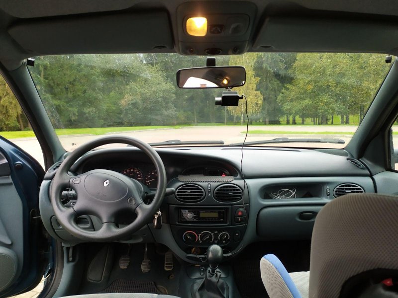 Renault Megane 1.6 МТ, 1998,