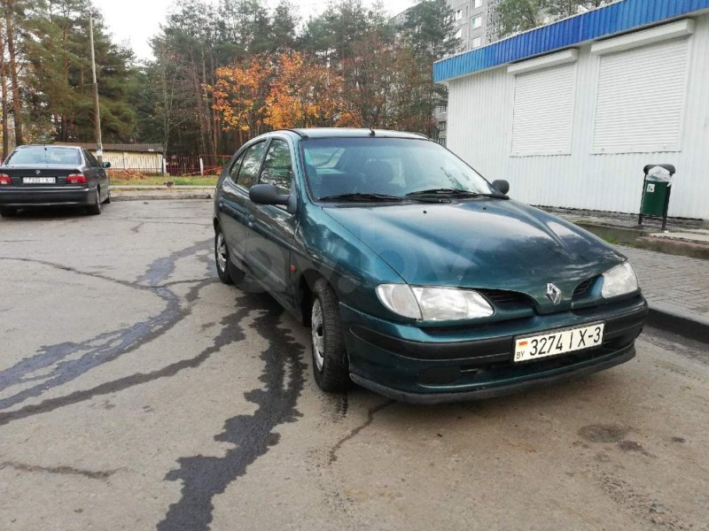 Рено Меган 1 желтый