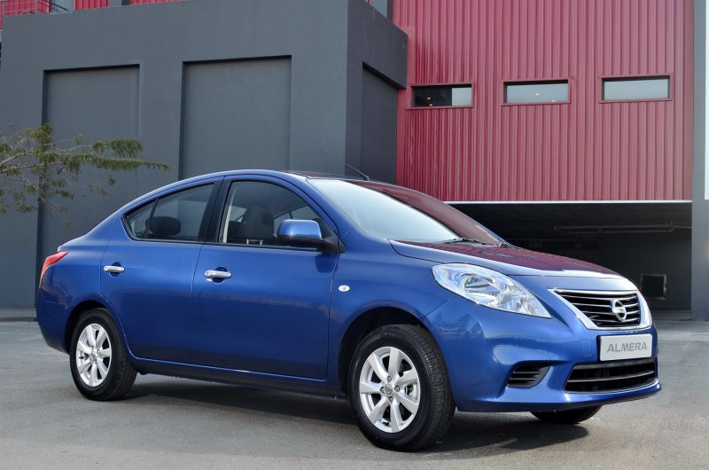 Nissan Almera