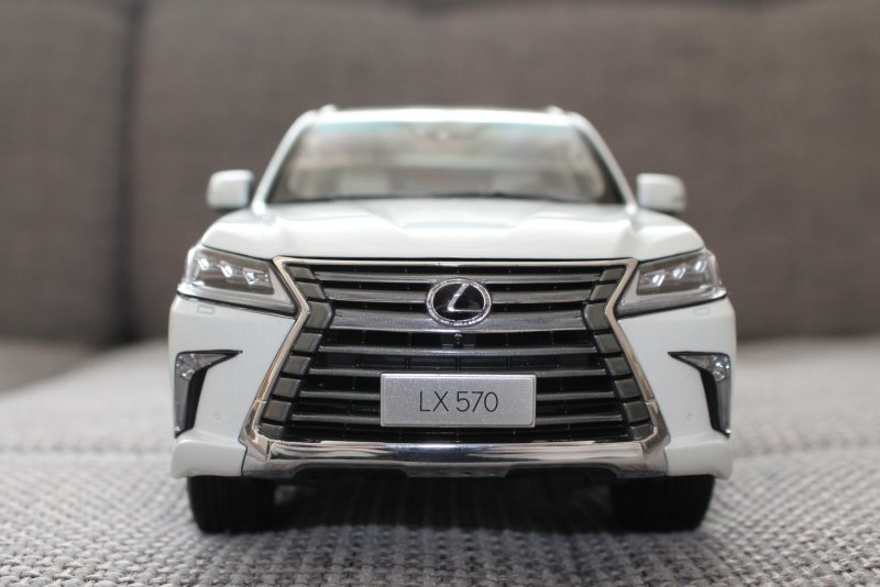 Lexus LX 570 2022