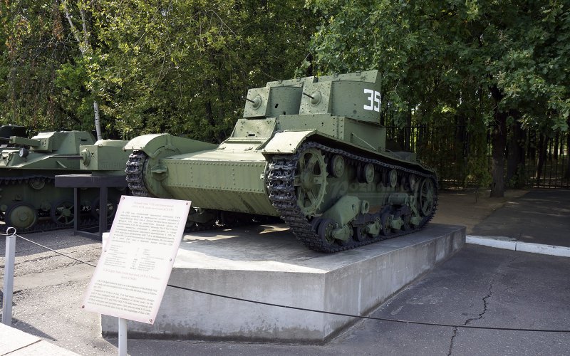 Танки т-34 в Твери парк Победы