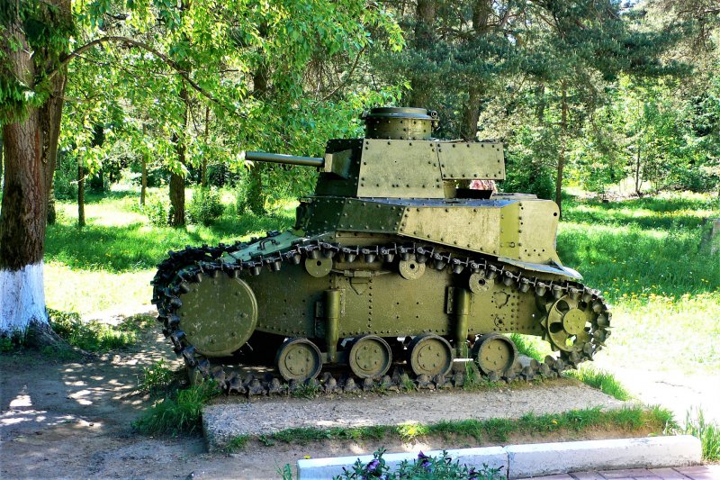 Танк т-34 в Чебоксарах парк Победы