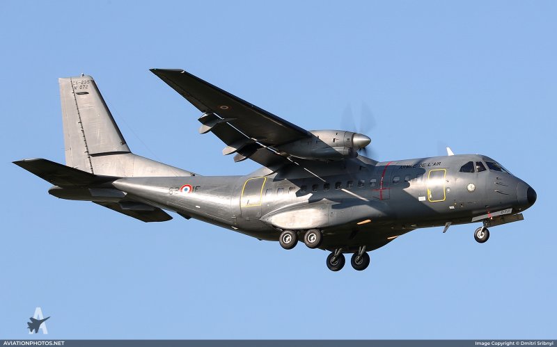 Casa c-235 ВВС Франции
